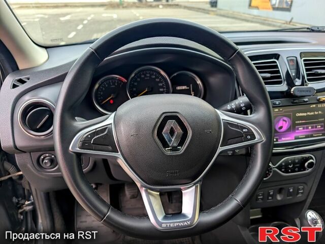 Серый Рено Сандеро, объемом двигателя 1.5 л и пробегом 130 тыс. км за 11750 $, фото 8 на Automoto.ua