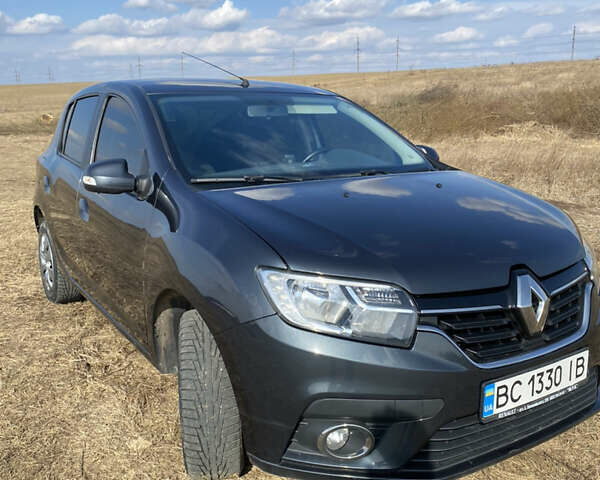 Сірий Рено Сандеро, об'ємом двигуна 0.9 л та пробігом 115 тис. км за 9900 $, фото 2 на Automoto.ua