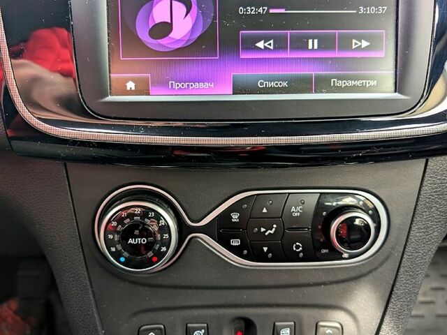 Серый Рено Сандеро, объемом двигателя 1.5 л и пробегом 130 тыс. км за 11750 $, фото 7 на Automoto.ua