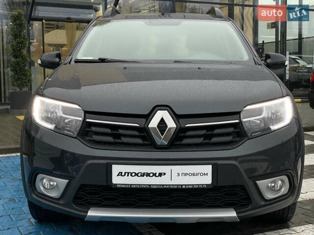 Сірий Рено Сандеро, об'ємом двигуна 0.9 л та пробігом 12 тис. км за 11300 $, фото 2 на Automoto.ua