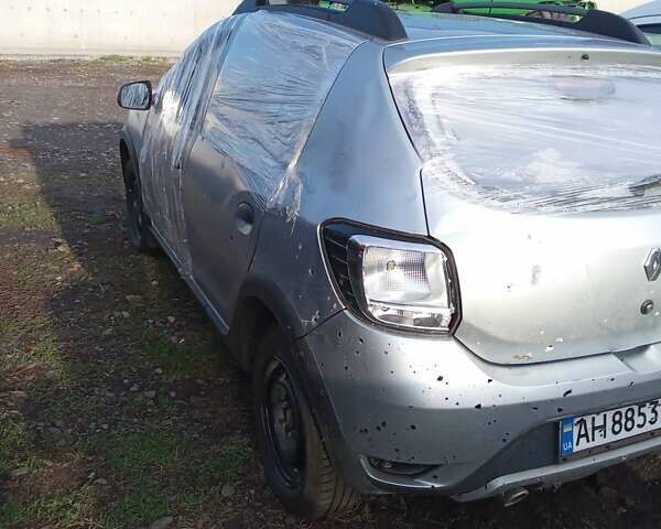 Серый Рено Сандеро, объемом двигателя 1.46 л и пробегом 50 тыс. км за 7000 $, фото 3 на Automoto.ua