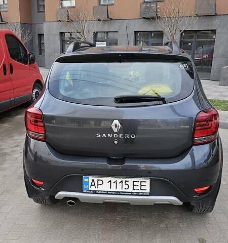 Сірий Рено Сандеро, об'ємом двигуна 0.9 л та пробігом 18 тис. км за 12500 $, фото 4 на Automoto.ua