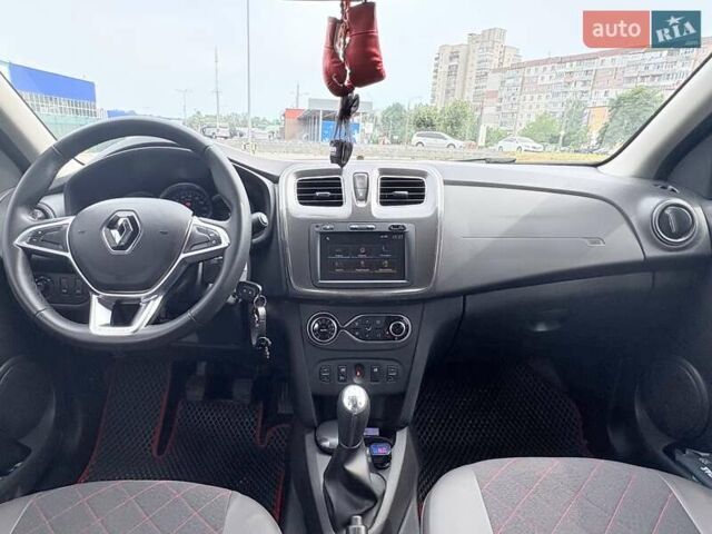 Серый Рено Сандеро, объемом двигателя 1.46 л и пробегом 75 тыс. км за 12300 $, фото 8 на Automoto.ua