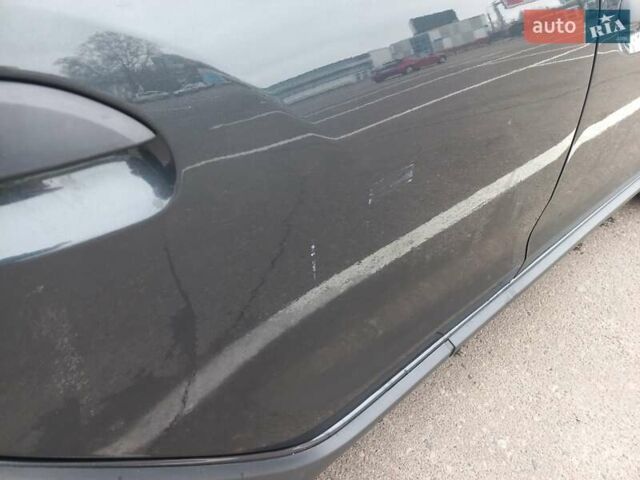 Серый Рено Сандеро, объемом двигателя 0.9 л и пробегом 12 тыс. км за 10400 $, фото 13 на Automoto.ua