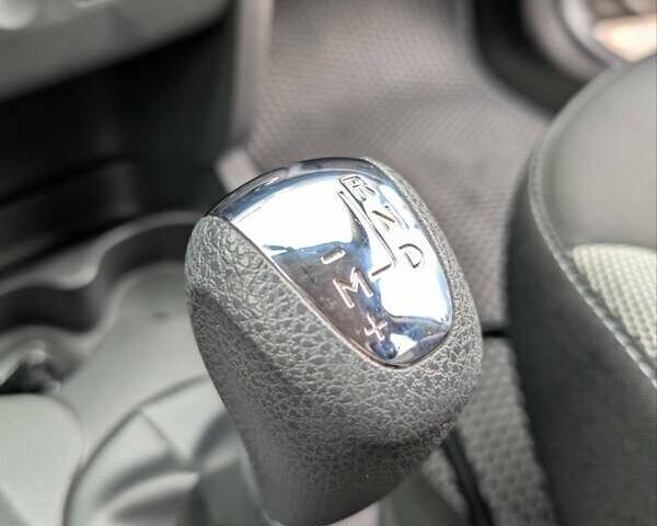 Рено Сандеро 2020 у Кропивницькому (Кіровограді) на Automoto.ua Сірий Рено Сандеро, об'ємом двигуна 0.9 л та пробігом 48 тис. км за 10700 $, фото 19 на Automoto.ua