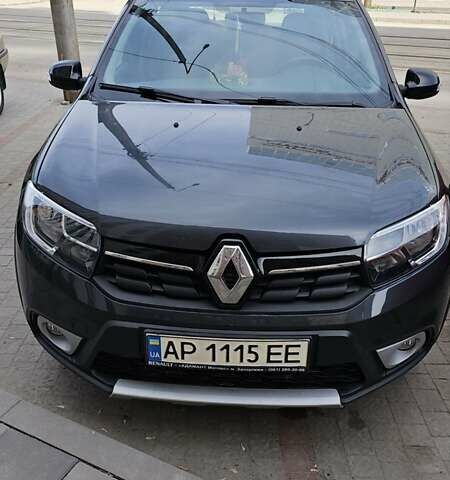 Сірий Рено Сандеро, об'ємом двигуна 0.9 л та пробігом 18 тис. км за 12500 $, фото 5 на Automoto.ua