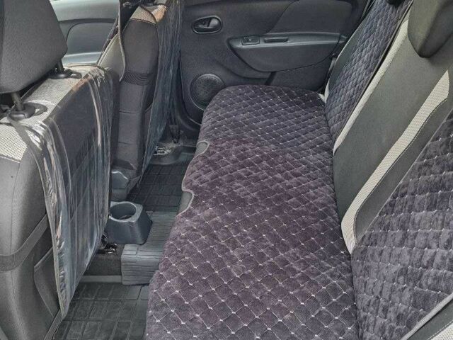 Сірий Рено Сандеро, об'ємом двигуна 0.9 л та пробігом 17 тис. км за 11500 $, фото 6 на Automoto.ua