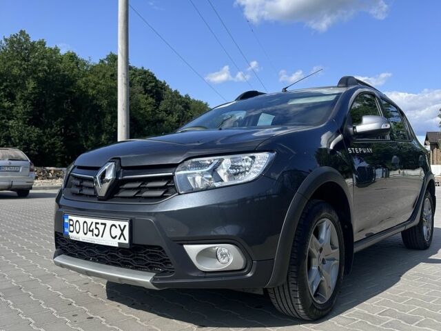 Серый Рено Сандеро, объемом двигателя 1.5 л и пробегом 59 тыс. км за 13300 $, фото 1 на Automoto.ua