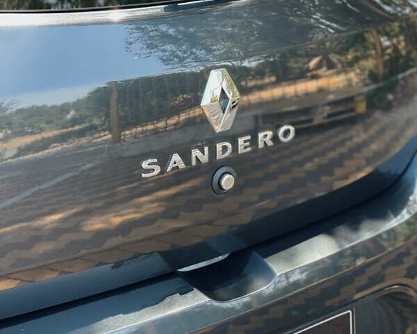 Рено Сандеро 2021 в Николаеве на Automoto.ua Серый Рено Сандеро, объемом двигателя 1.5 л и пробегом 102 тыс. км за 10300 $, фото 6 на Automoto.ua