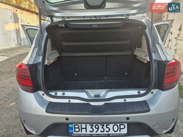 Серый Рено Сандеро, объемом двигателя 1.5 л и пробегом 40 тыс. км за 12800 $, фото 20 на Automoto.ua