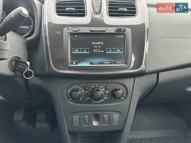Серый Рено Сандеро, объемом двигателя 1 л и пробегом 43 тыс. км за 8900 $, фото 20 на Automoto.ua