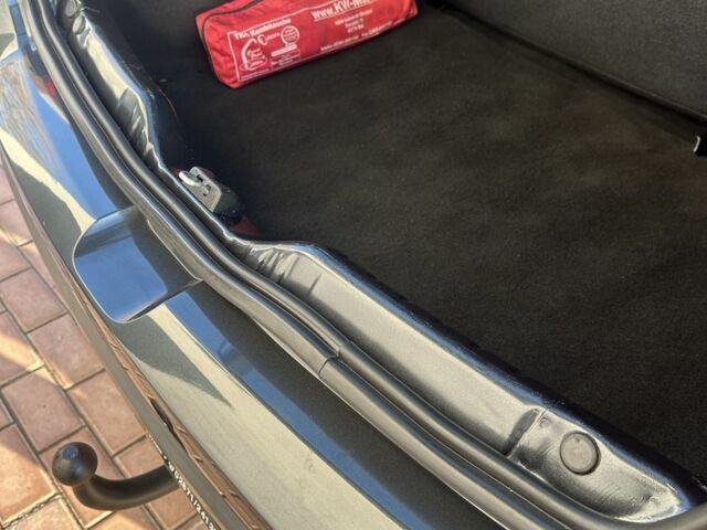 Серый Рено Сандеро, объемом двигателя 1.6 л и пробегом 180 тыс. км за 6599 $, фото 5 на Automoto.ua