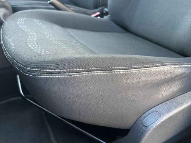 Серый Рено Сандеро, объемом двигателя 1.6 л и пробегом 180 тыс. км за 6599 $, фото 17 на Automoto.ua