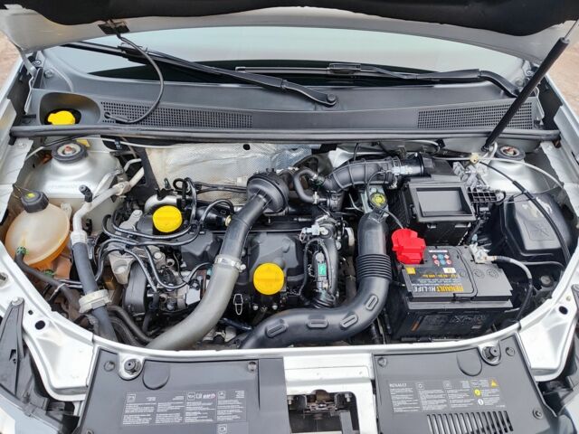 Сірий Рено Сандеро, об'ємом двигуна 1.5 л та пробігом 120 тис. км за 8250 $, фото 20 на Automoto.ua