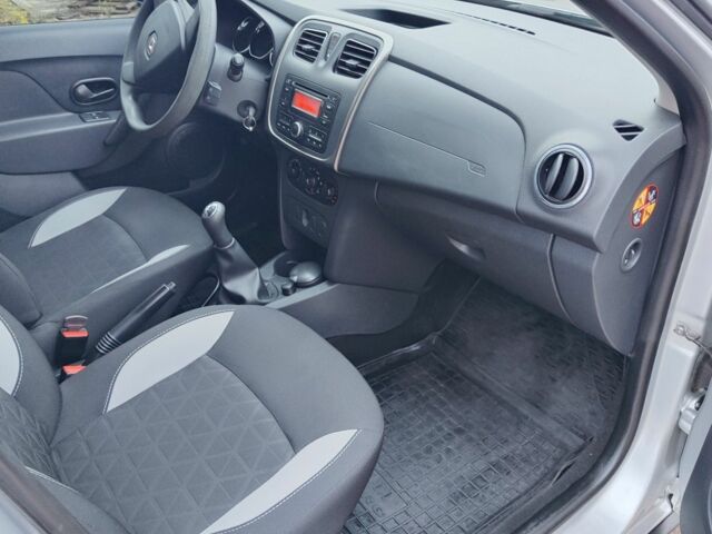 Сірий Рено Сандеро, об'ємом двигуна 1.5 л та пробігом 120 тис. км за 8250 $, фото 9 на Automoto.ua