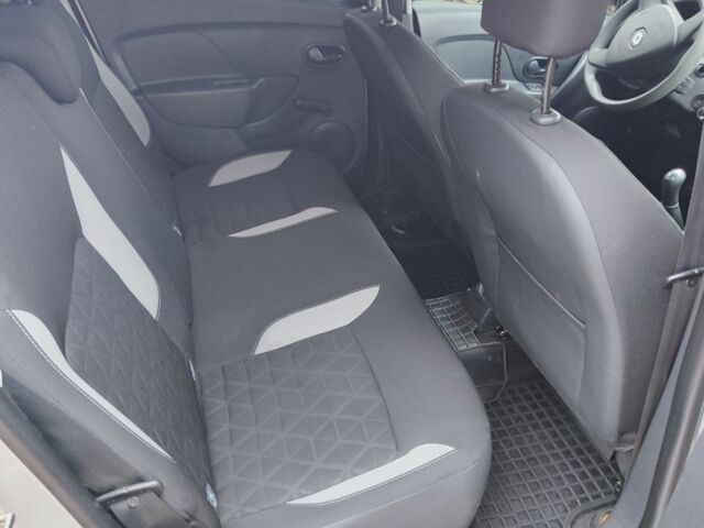 Сірий Рено Сандеро, об'ємом двигуна 1.5 л та пробігом 120 тис. км за 8250 $, фото 11 на Automoto.ua