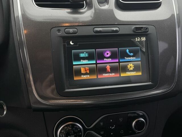 Серый Рено Сандеро, объемом двигателя 1.5 л и пробегом 233 тыс. км за 11000 $, фото 10 на Automoto.ua