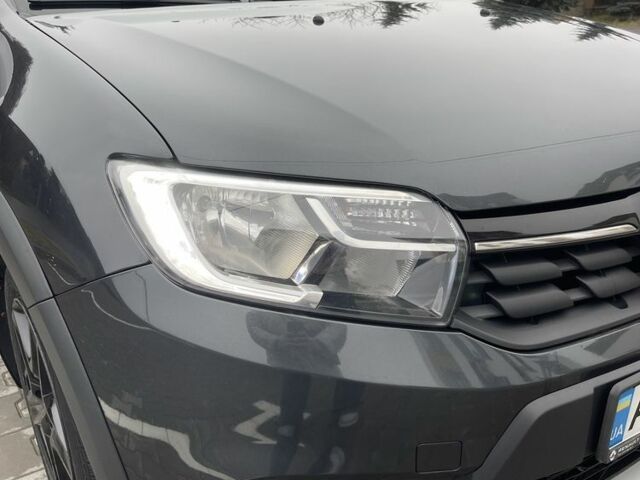 Серый Рено Сандеро, объемом двигателя 1.5 л и пробегом 233 тыс. км за 11000 $, фото 17 на Automoto.ua