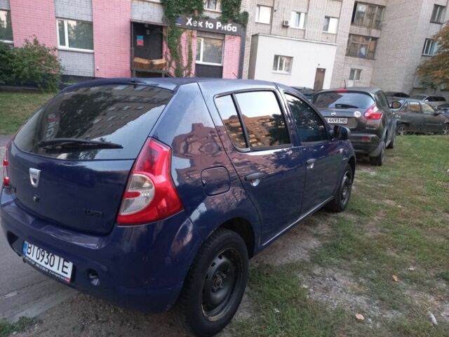 Синій Рено Сандеро, об'ємом двигуна 4 л та пробігом 240 тис. км за 3200 $, фото 8 на Automoto.ua