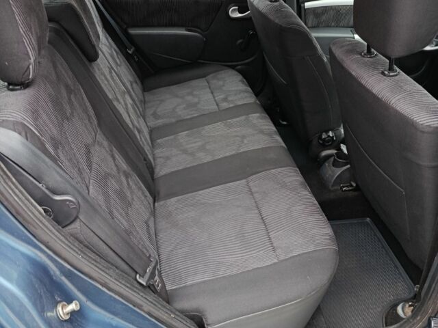 Синій Рено Сандеро, об'ємом двигуна 1.6 л та пробігом 217 тис. км за 4900 $, фото 5 на Automoto.ua