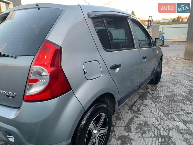 Синий Рено Сандеро, объемом двигателя 1.4 л и пробегом 130 тыс. км за 4150 $, фото 1 на Automoto.ua