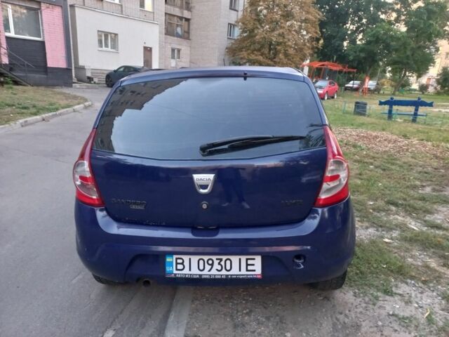 Синій Рено Сандеро, об'ємом двигуна 4 л та пробігом 240 тис. км за 3200 $, фото 5 на Automoto.ua