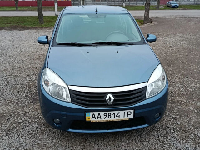 Синій Рено Сандеро, об'ємом двигуна 1.6 л та пробігом 217 тис. км за 4900 $, фото 3 на Automoto.ua