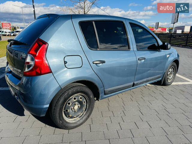 Рено Сандеро 2011 в Мукачеве на Automoto.ua Синий Рено Сандеро, объемом двигателя 1.4 л и пробегом 213 тыс. км за 4400 $, фото 9 на Automoto.ua