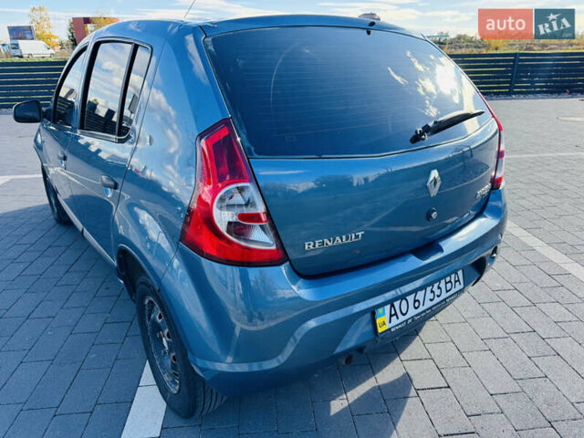 Рено Сандеро 2011 в Мукачеве на Automoto.ua Синий Рено Сандеро, объемом двигателя 1.4 л и пробегом 213 тыс. км за 4400 $, фото 4 на Automoto.ua