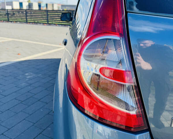 Рено Сандеро 2011 в Мукачеве на Automoto.ua Синий Рено Сандеро, объемом двигателя 1.4 л и пробегом 213 тыс. км за 4400 $, фото 11 на Automoto.ua
