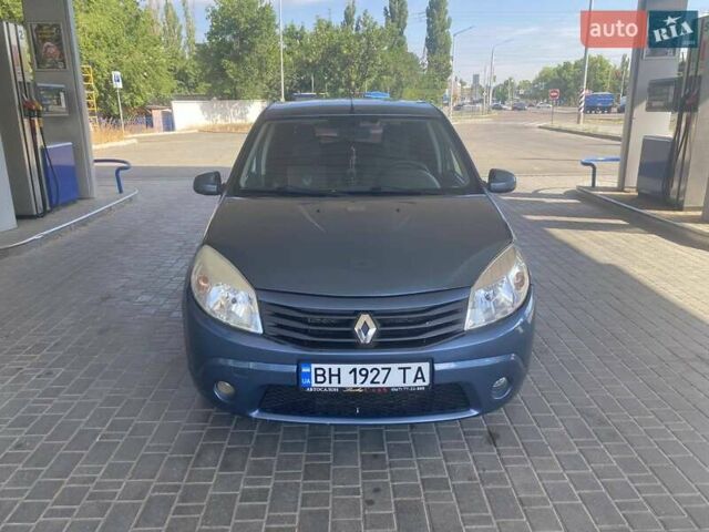 Синій Рено Сандеро, об'ємом двигуна 1.6 л та пробігом 130 тис. км за 6300 $, фото 1 на Automoto.ua