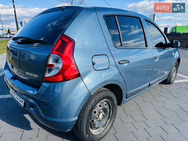 Рено Сандеро 2011 в Мукачеве на Automoto.ua Синий Рено Сандеро, объемом двигателя 1.4 л и пробегом 213 тыс. км за 4400 $, фото 8 на Automoto.ua