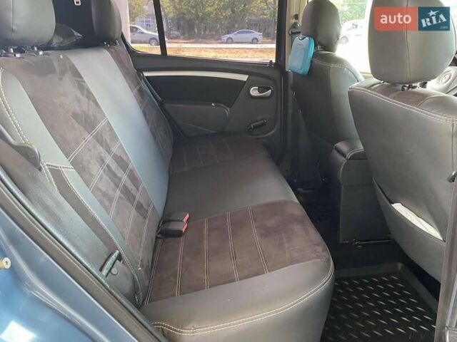 Синій Рено Сандеро, об'ємом двигуна 1.6 л та пробігом 130 тис. км за 6300 $, фото 15 на Automoto.ua