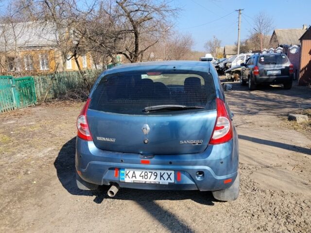 Синий Рено Сандеро, объемом двигателя 1.6 л и пробегом 94 тыс. км за 3000 $, фото 2 на Automoto.ua