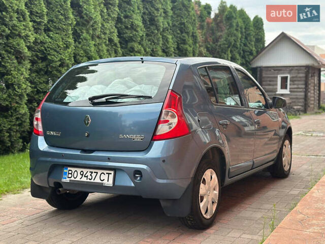 Синий Рено Сандеро, объемом двигателя 1.6 л и пробегом 136 тыс. км за 6500 $, фото 3 на Automoto.ua