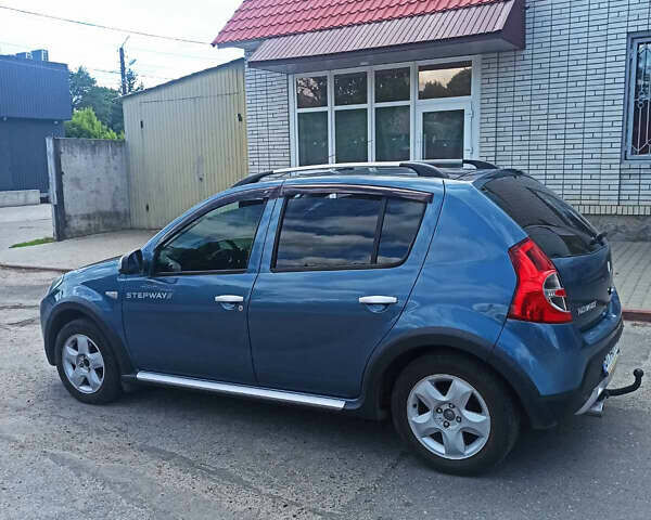 Синій Рено Сандеро, об'ємом двигуна 1.6 л та пробігом 175 тис. км за 7400 $, фото 3 на Automoto.ua