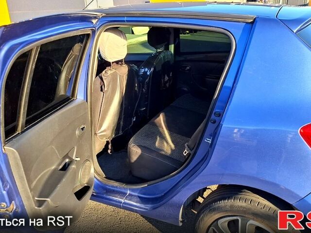 Синій Рено Сандеро, об'ємом двигуна 1.5 л та пробігом 136 тис. км за 7000 $, фото 13 на Automoto.ua