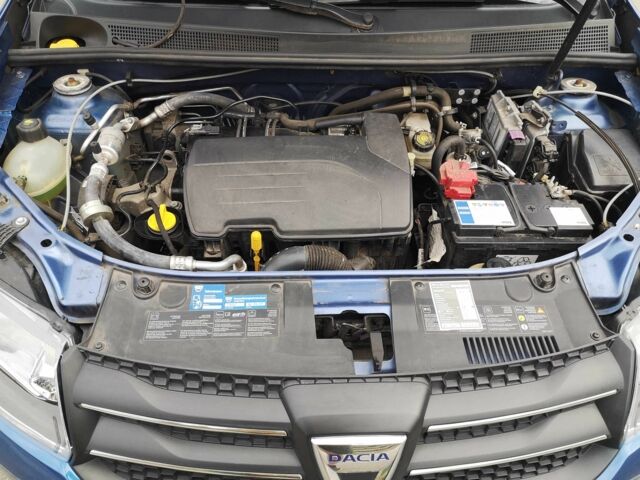 Синий Рено Сандеро, объемом двигателя 1.1 л и пробегом 68 тыс. км за 7000 $, фото 10 на Automoto.ua