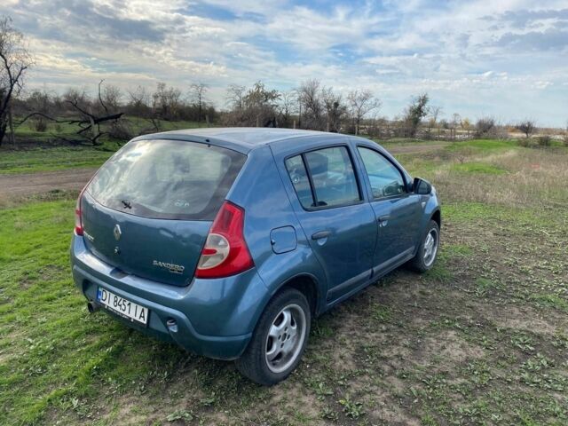 Синий Рено Сандеро, объемом двигателя 1.4 л и пробегом 123 тыс. км за 3999 $, фото 1 на Automoto.ua