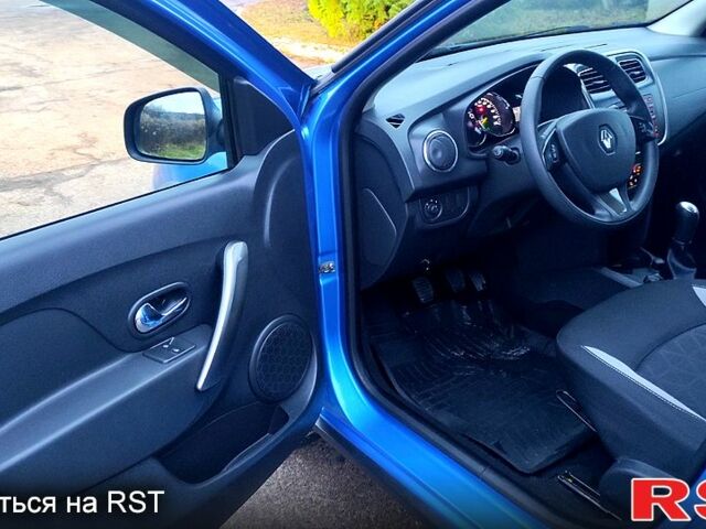 Синий Рено Сандеро, объемом двигателя 1.6 л и пробегом 115 тыс. км за 8300 $, фото 7 на Automoto.ua