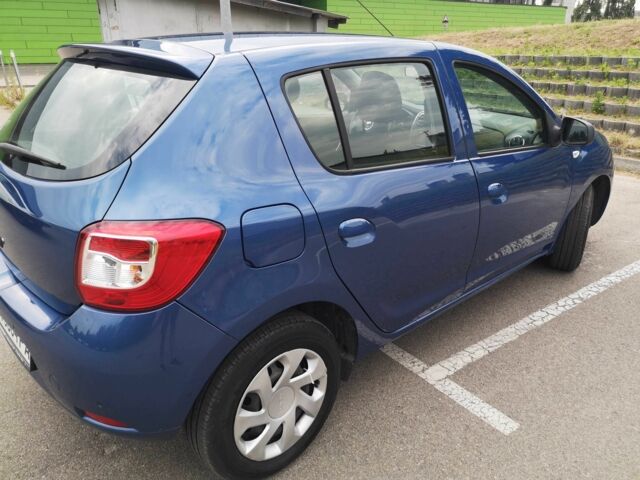 Синий Рено Сандеро, объемом двигателя 1.1 л и пробегом 68 тыс. км за 7000 $, фото 2 на Automoto.ua