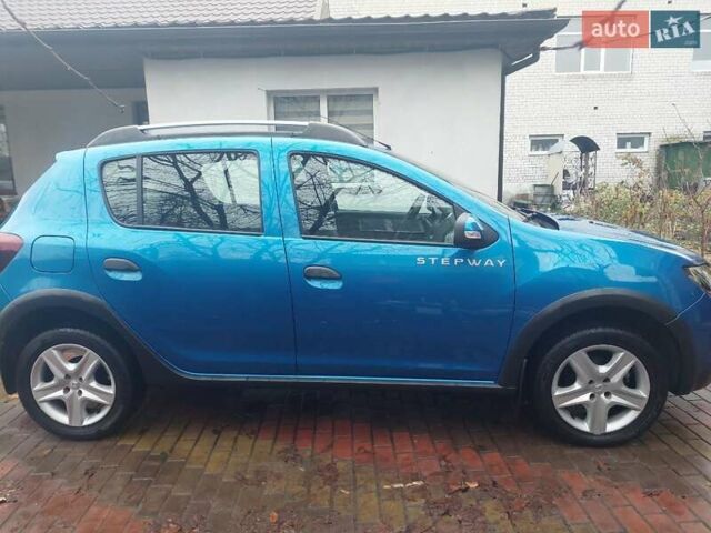 Синий Рено Сандеро, объемом двигателя 1.46 л и пробегом 117 тыс. км за 8600 $, фото 5 на Automoto.ua