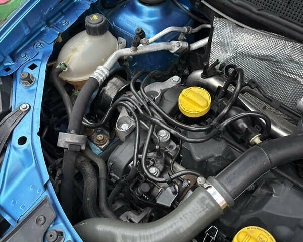 Рено Сандеро 2013 в Киеве на Automoto.ua Синий Рено Сандеро, объемом двигателя 1.46 л и пробегом 222 тыс. км за 8600 $, фото 25 на Automoto.ua