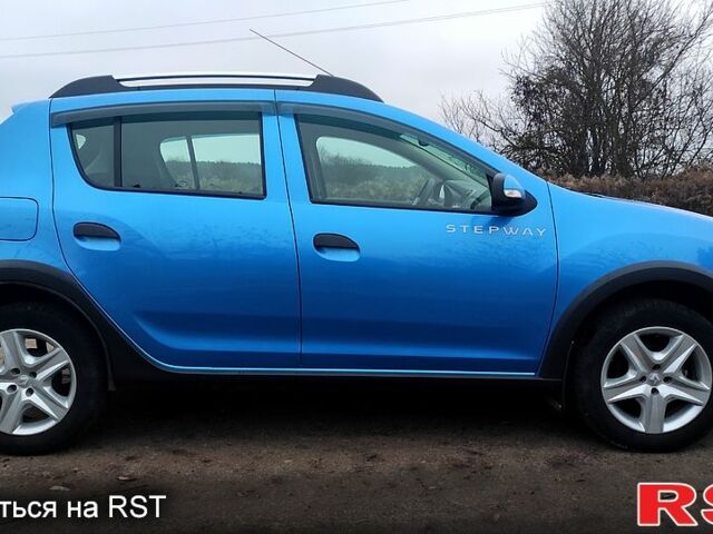 Синий Рено Сандеро, объемом двигателя 1.6 л и пробегом 115 тыс. км за 8300 $, фото 2 на Automoto.ua