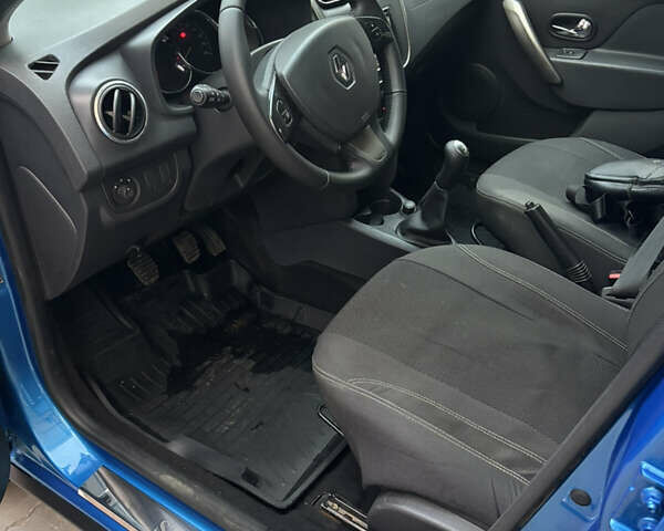 Рено Сандеро 2013 в Киеве на Automoto.ua Синий Рено Сандеро, объемом двигателя 1.46 л и пробегом 222 тыс. км за 8600 $, фото 12 на Automoto.ua