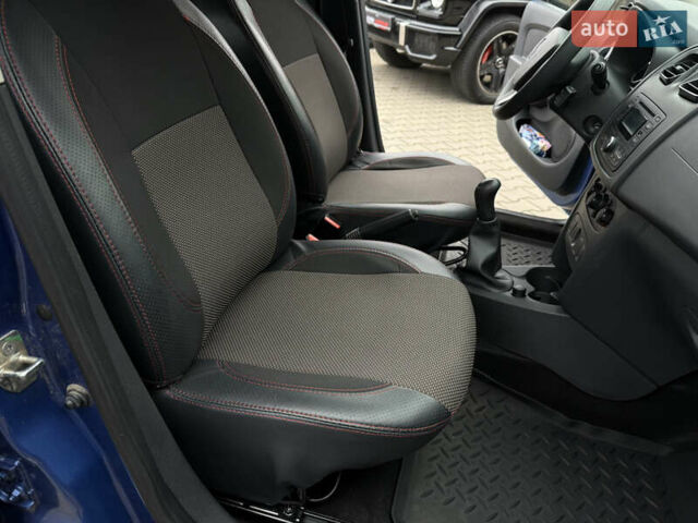 Синій Рено Сандеро, об'ємом двигуна 1.46 л та пробігом 31 тис. км за 8200 $, фото 10 на Automoto.ua