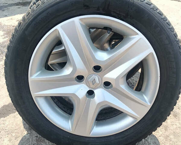 Синій Рено Сандеро, об'ємом двигуна 1.46 л та пробігом 121 тис. км за 8300 $, фото 7 на Automoto.ua