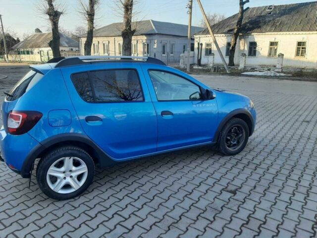 Синий Рено Сандеро, объемом двигателя 1.5 л и пробегом 147 тыс. км за 9000 $, фото 4 на Automoto.ua