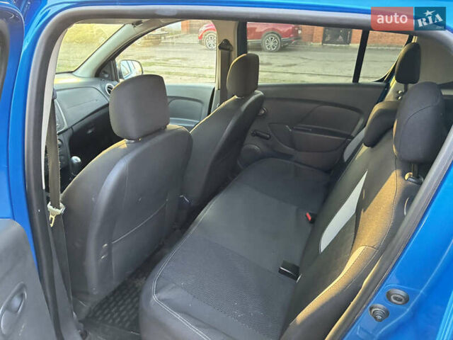 Синий Рено Сандеро, объемом двигателя 1.46 л и пробегом 169 тыс. км за 7400 $, фото 8 на Automoto.ua