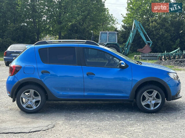 Синий Рено Сандеро, объемом двигателя 1.6 л и пробегом 95 тыс. км за 9500 $, фото 4 на Automoto.ua